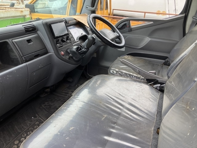 MITSUBISHI CANTER 2010