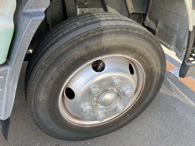 MITSUBISHI CANTER 2011