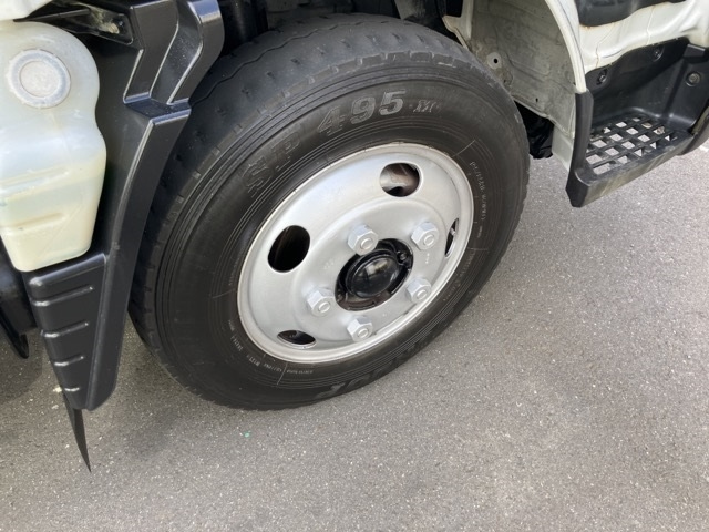 MITSUBISHI CANTER 2016