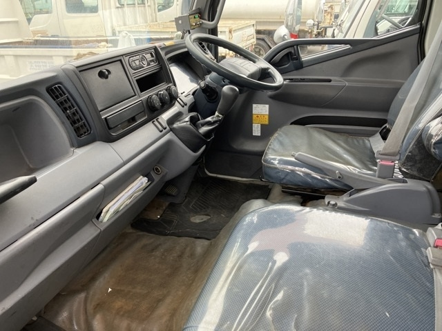 MITSUBISHI CANTER 2015