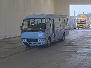 MITSUBISHI ROSA 2015