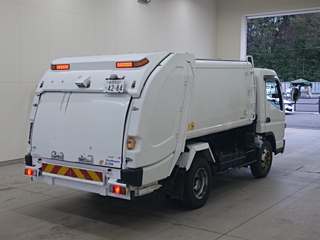 MITSUBISHI CANTER 2015