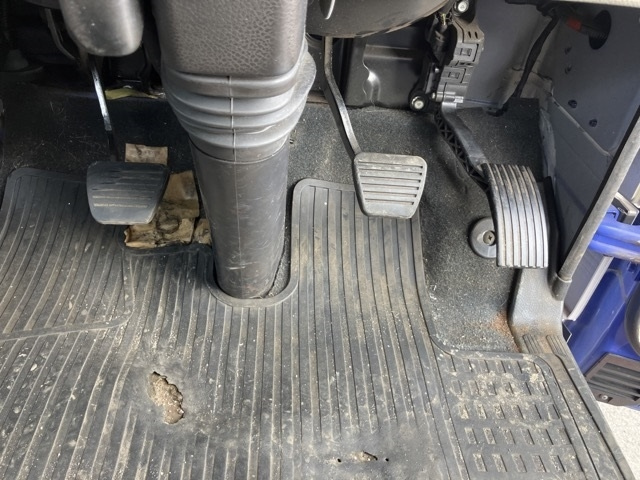 MITSUBISHI CANTER 2016