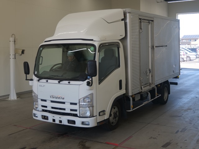 ISUZU ELF 2009