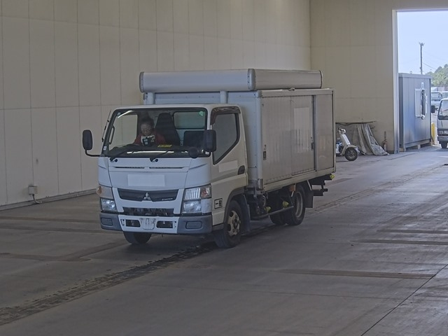 MITSUBISHI CANTER 2012