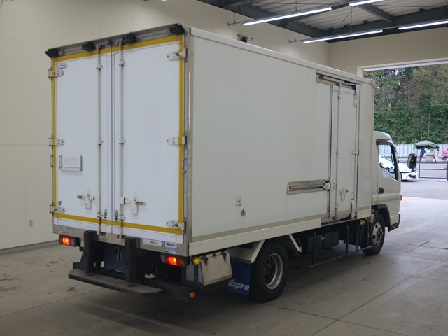 MITSUBISHI CANTER 2016