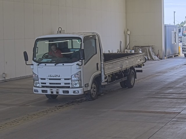ISUZU ELF 2009