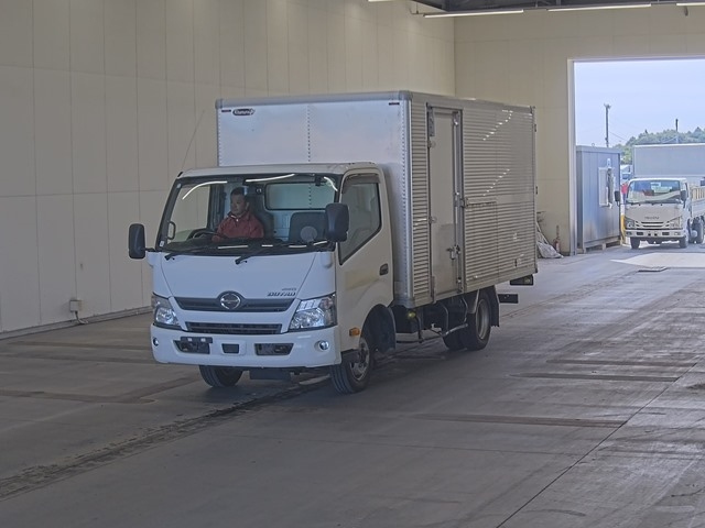 HINO DUTRO 2018