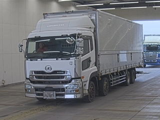 NISSAN UD SERIES 2015