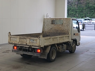 ISUZU ELF 2011