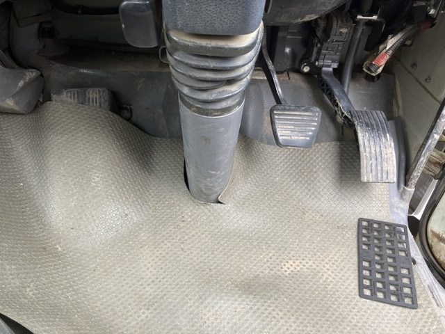 MITSUBISHI CANTER 2011