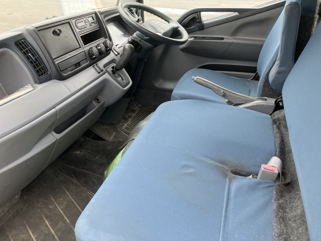 MITSUBISHI CANTER 2015