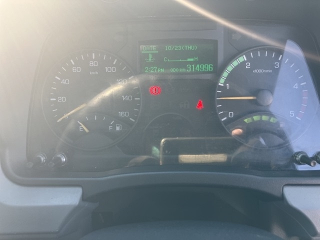 MITSUBISHI CANTER 2015