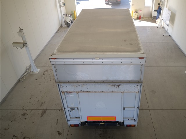 MITSUBISHI CANTER 2011