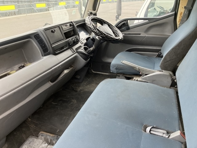 MITSUBISHI CANTER 2014