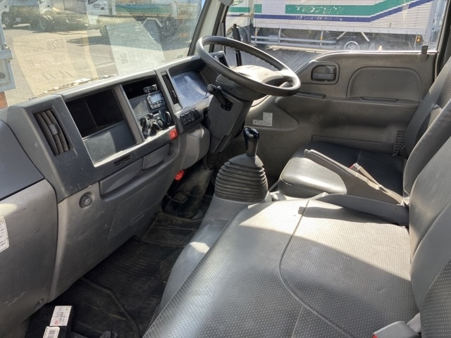 ISUZU ELF 2016