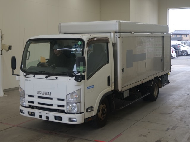ISUZU ELF 2011