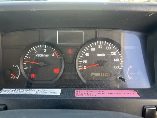 ISUZU ELF 2012