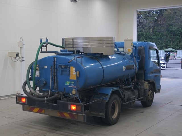 MITSUBISHI CANTER 2011