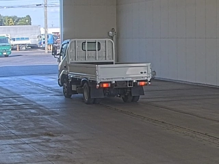 HINO DUTRO 2017