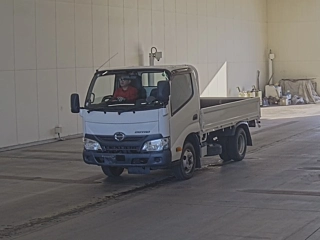 HINO DUTRO 2017