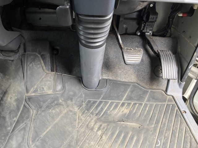 MITSUBISHI CANTER 2013