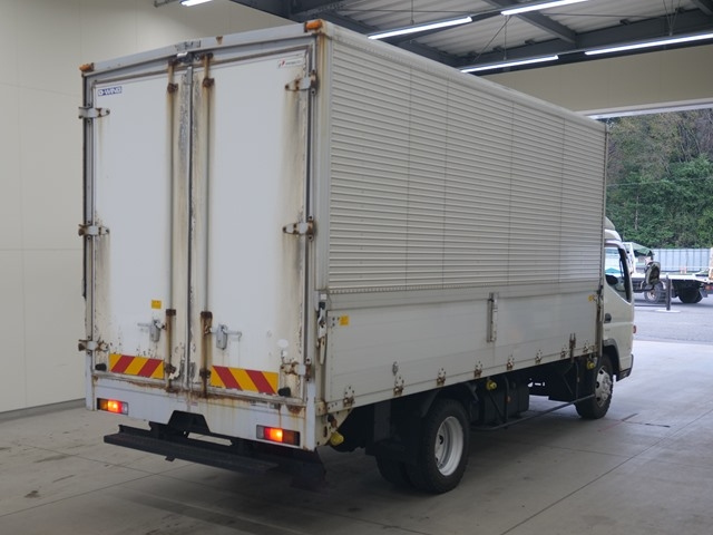 MITSUBISHI CANTER 2013