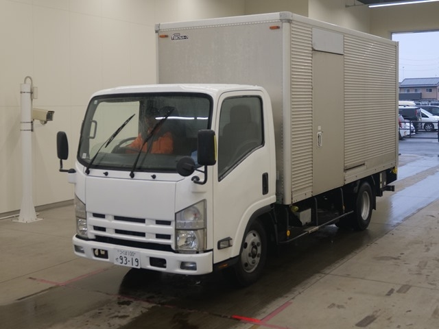 ISUZU ELF 2008