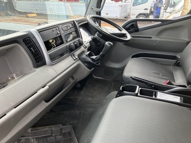 MITSUBISHI CANTER 2017