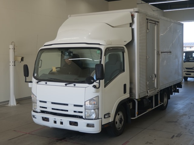 ISUZU ELF 2009