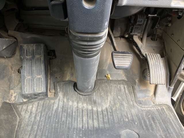 MITSUBISHI CANTER 2011