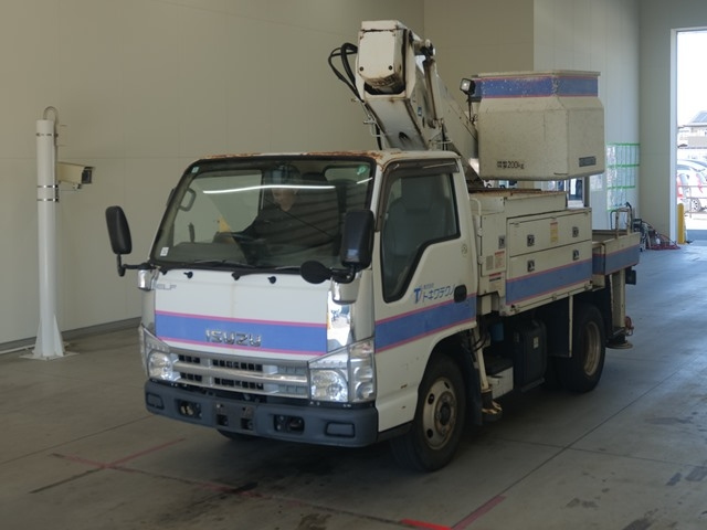 ISUZU ELF 2009