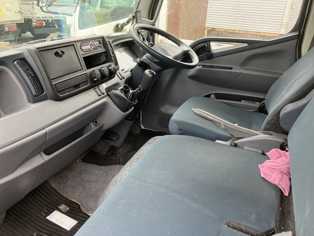 MITSUBISHI CANTER 2015