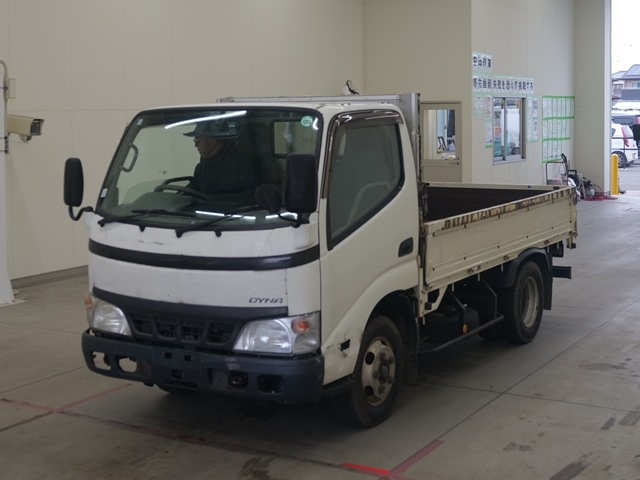 TOYOTA DYNA 2011