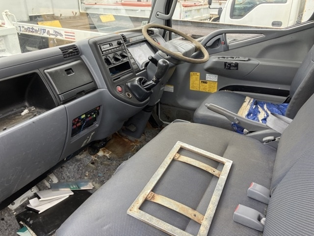 MITSUBISHI CANTER 2010