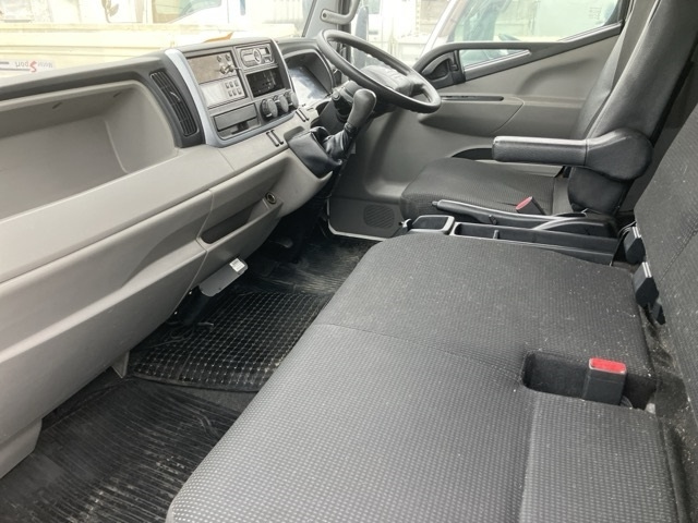 MITSUBISHI CANTER 2017