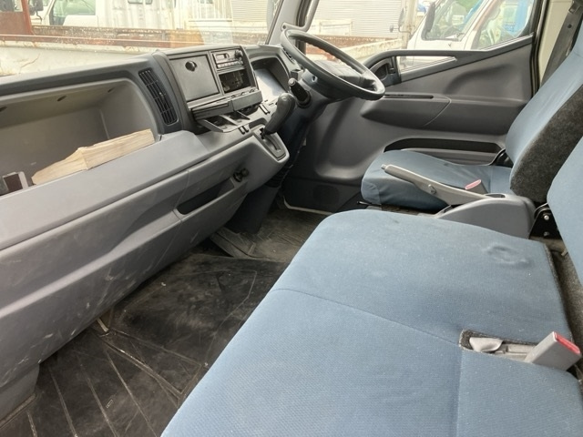 MITSUBISHI CANTER 2015