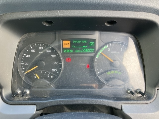 MITSUBISHI CANTER 2015