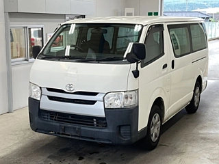 TOYOTA HIACE VAN 2015