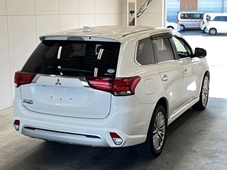 MITSUBISHI OUTLANDER PHEV 2019