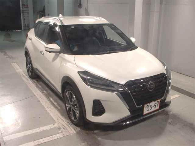 NISSAN KIX 2021