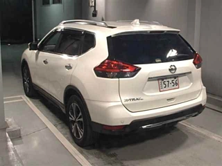 NISSAN X-TRAIL 2018