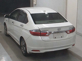 HONDA GRACE 2015