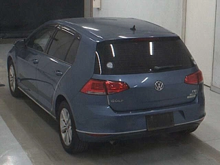 VOLKSWAGEN GOLF 2016