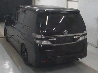 TOYOTA VELLFIRE 2013