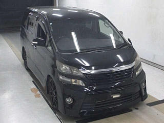 TOYOTA VELLFIRE 2013