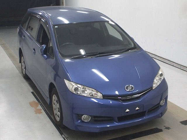 TOYOTA WISH 2012