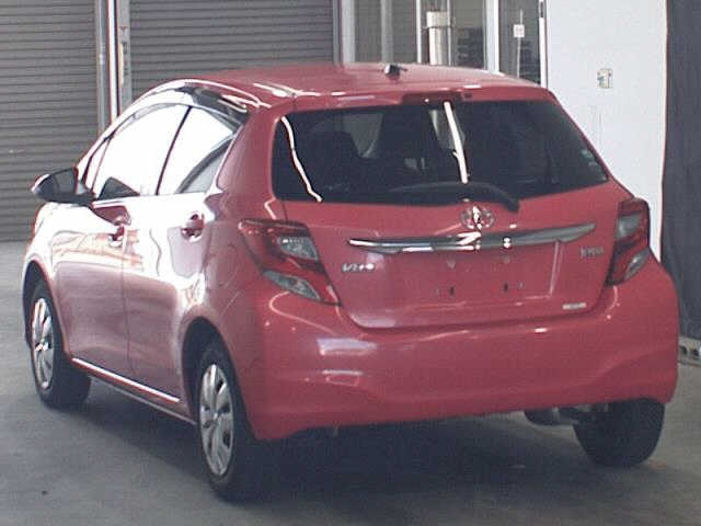 TOYOTA VITZ 2016