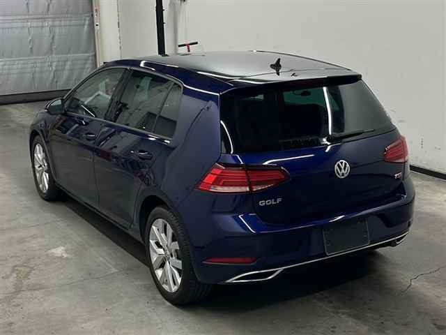 VOLKSWAGEN GOLF 2017