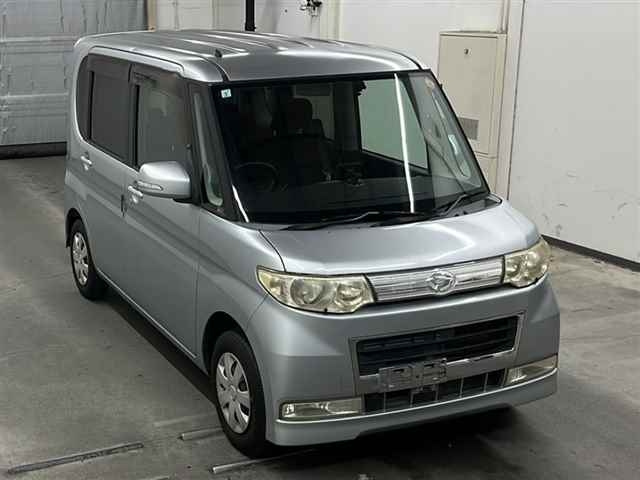 DAIHATSU TANTO 2009